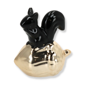 Wiewiórka czarna na złotym orzeszku 87047