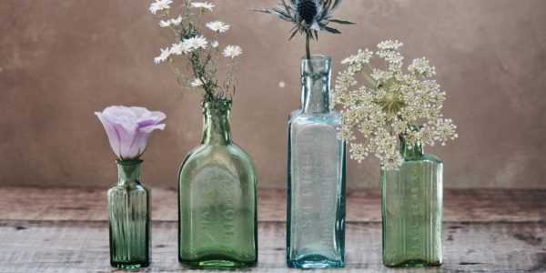 Co wsadzić do szklanego wazonu zamiast kwiatów?